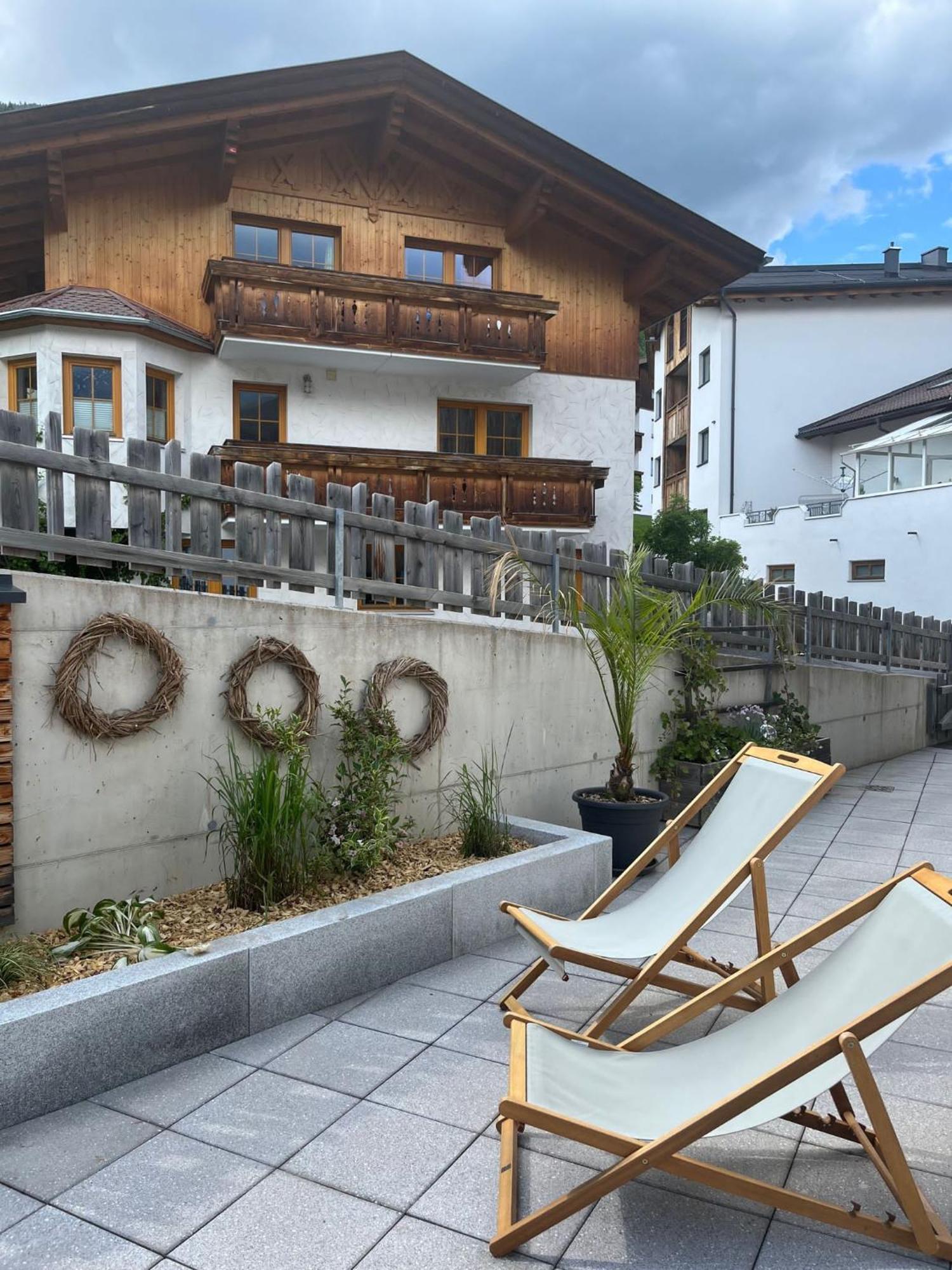 ラディス Alpenzeitヴィラ エクステリア 写真